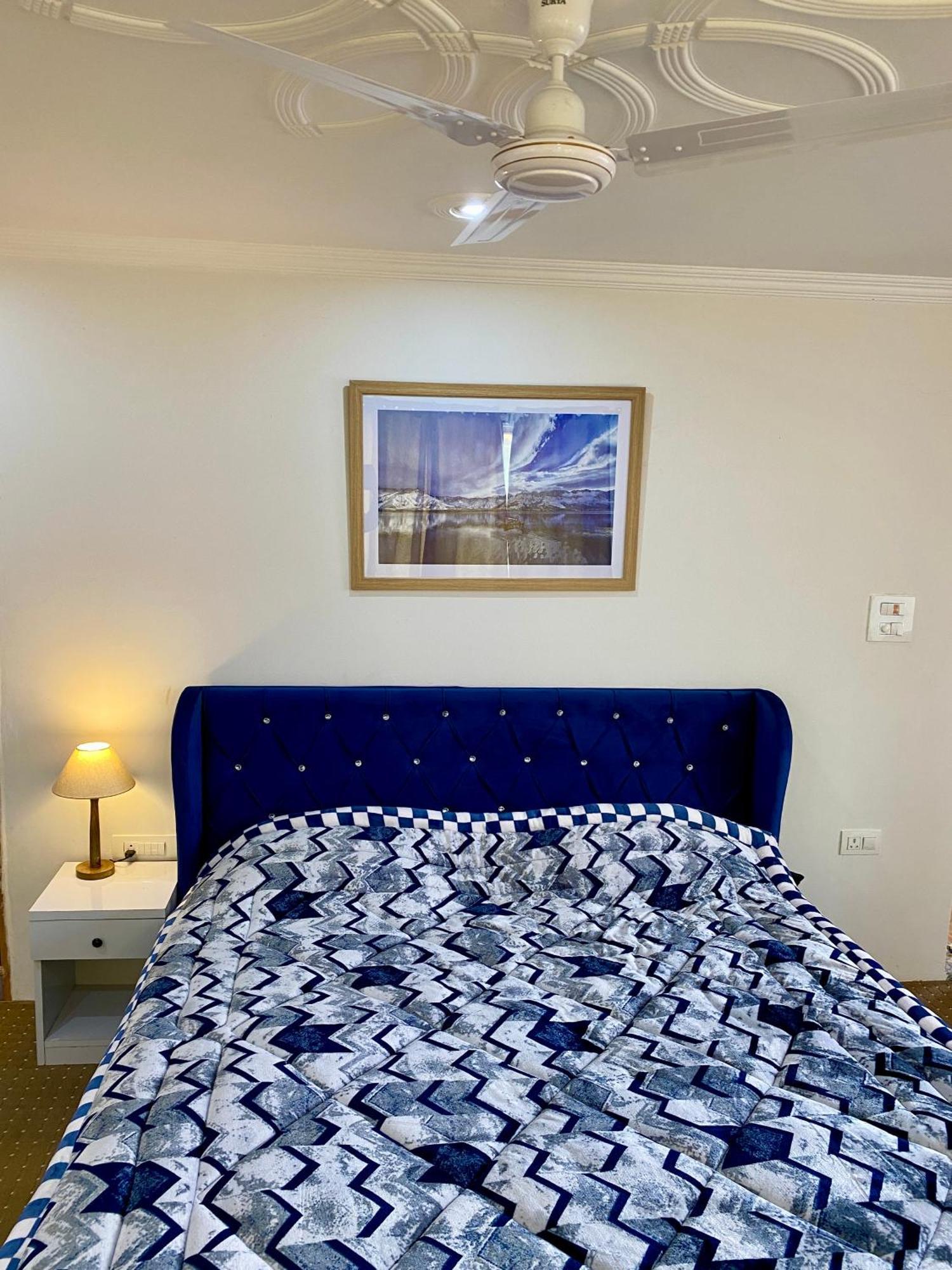 Al Jalal Resort Srīnagar Zewnętrze zdjęcie